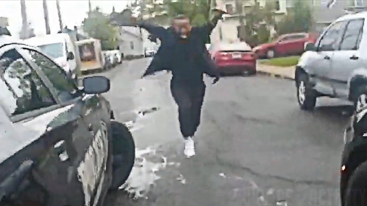 Bridgeport Cop Shoots Man Who Charged at Him With Knives