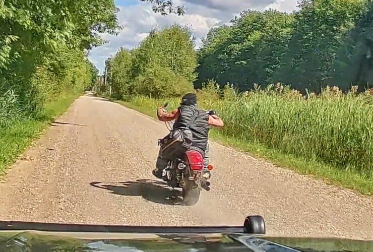 Motorcycle Rider Flees Ohio Deputies Then Reaches for Gun