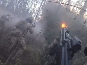 🔴 Ukraine War – Ukrainian Scouts Storm Russian Trenches On The Eastern Front [RAW Helmet Cam Combat]
