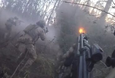 🔴 Ukraine War – Ukrainian Scouts Storm Russian Trenches On The Eastern Front [RAW Helmet Cam Combat]