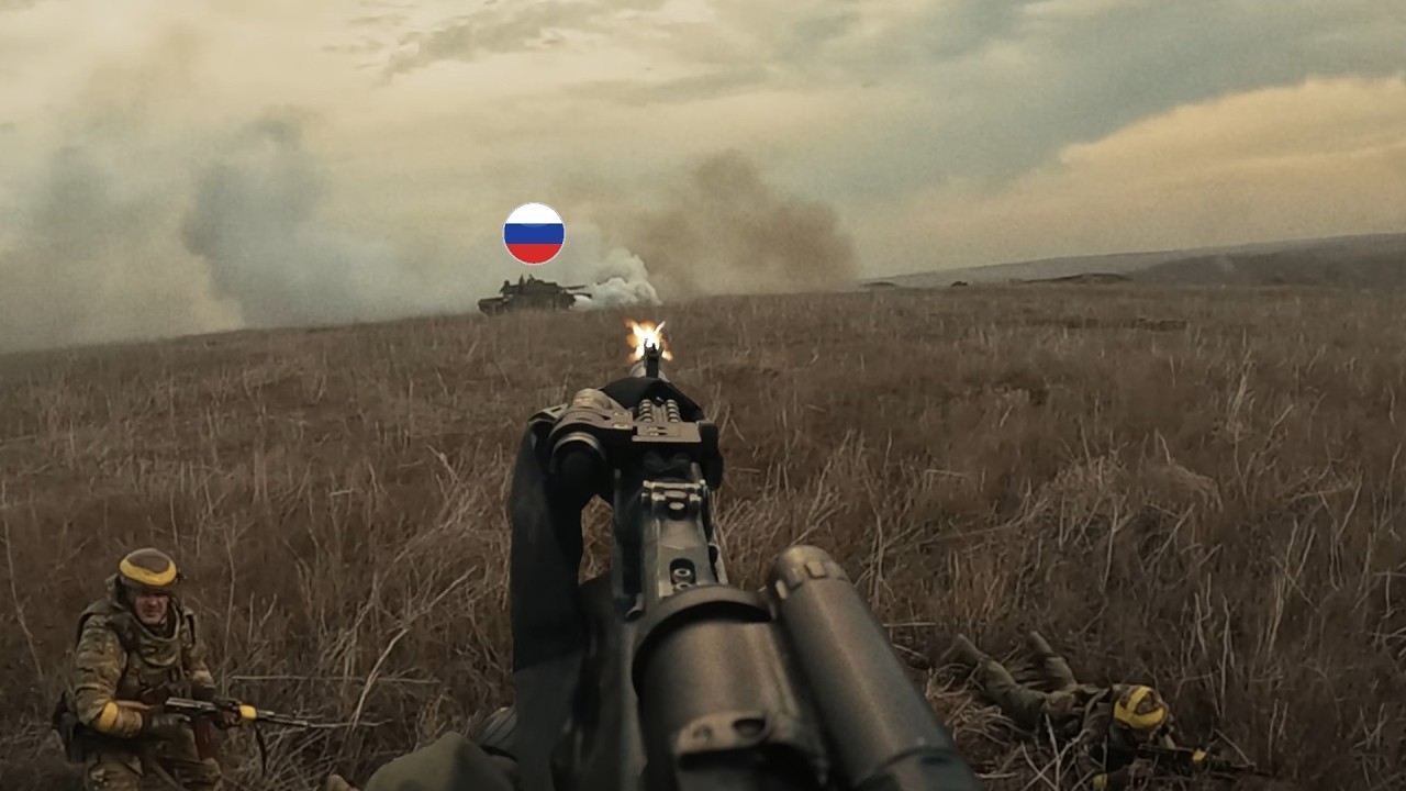 🔴UKRAINE WAR – Ukrainian Forces Storm Russian Held Village During Mechanized Assault • Brutal Combat