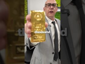 What ,000,000 in Gold Actually Looks Like 🪙