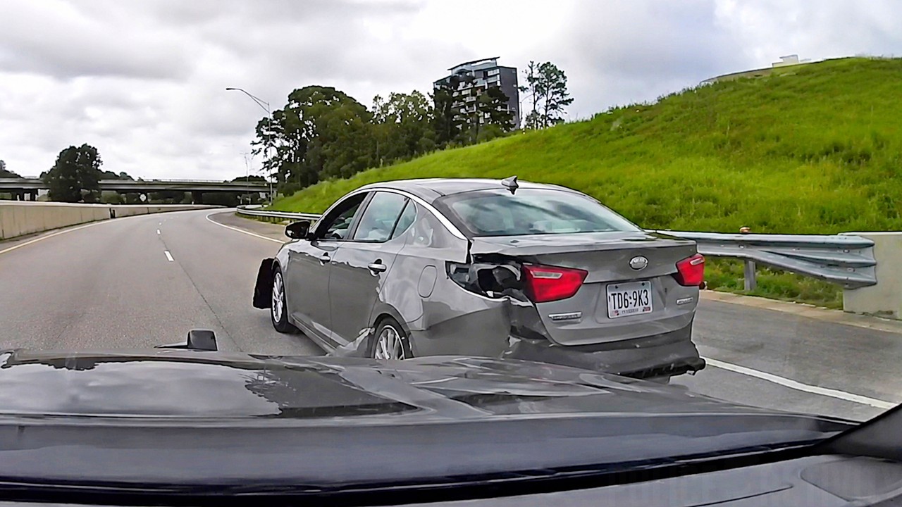 Driver Refuses To Stop After Multiple PIT Maneuvers