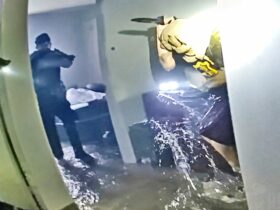 Barricaded Suspect Sets Apartment Ablaze Then Charges Police With Knife Barricaded Suspect Sets Apartment Ablaze Then Charges Police With Knife