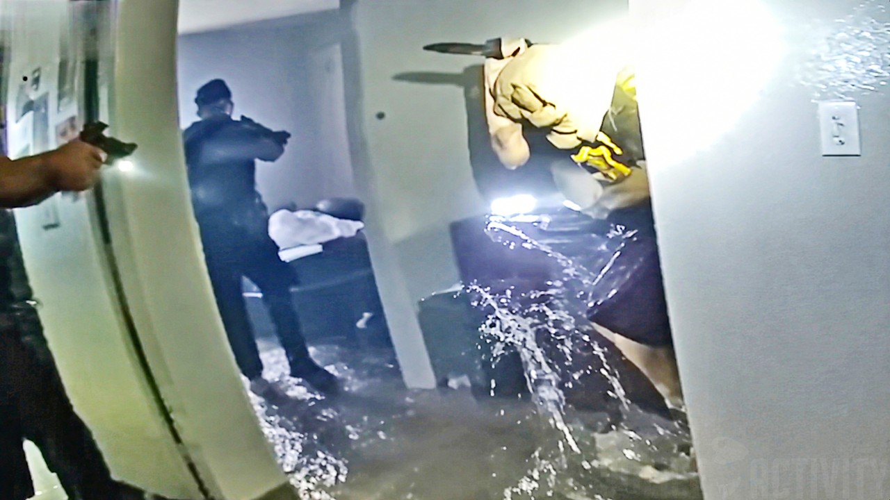 Barricaded Suspect Sets Apartment Ablaze Then Charges Police With Knife