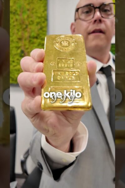 0,000 in Physical Gold Bars Stacked!