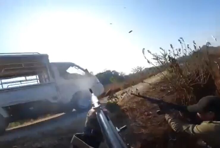 🔴 MYANMAR WAR – Myanmar Rebels Assault Military Vehicles In Insane Guerrilla Ambushes • Helmet Cam