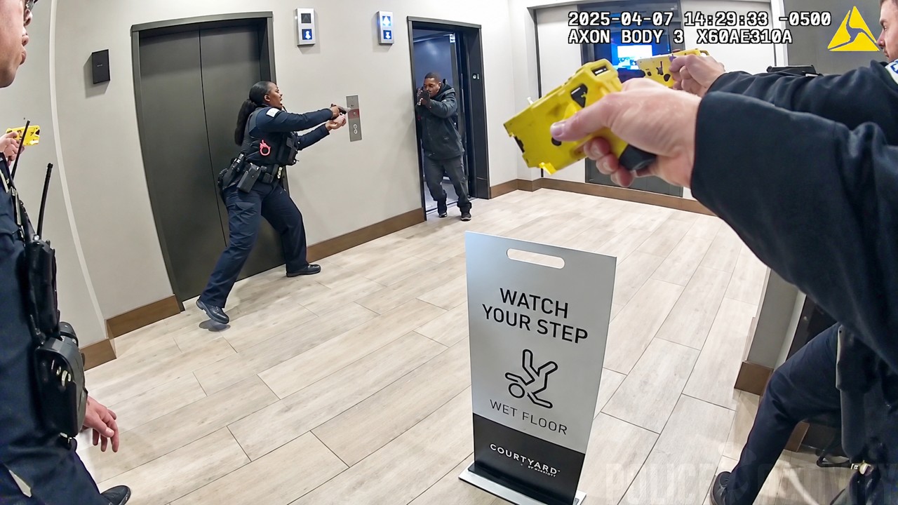 Chicago Police Pursuit Ends In Gunfire Inside Hotel Lobby